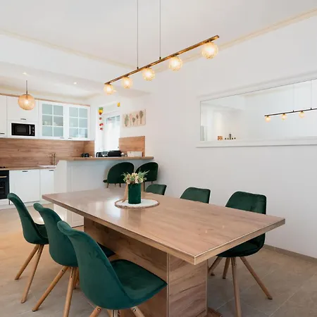 Purgar بيت للعطل Kammern im Liesingtal